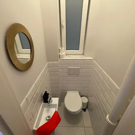 Lejlighed Center 3, Elegant And Cozy 2br In Center! Budapest