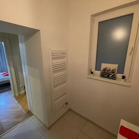 Center 3, Elegant And Cozy 2br In Center! Lejlighed Budapest